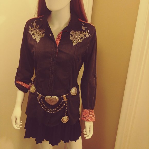 Embroidered Western Style Shirt with Lace and Sequins - Picture 2 of 16